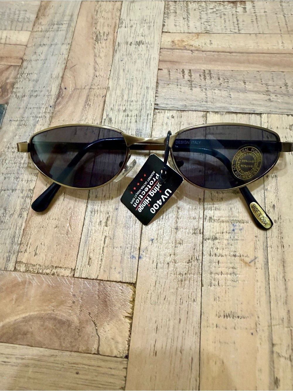 Design Italy Vintage Y2K Wire Frame Oval Sunglasses Gold Tinted Retro Unisex